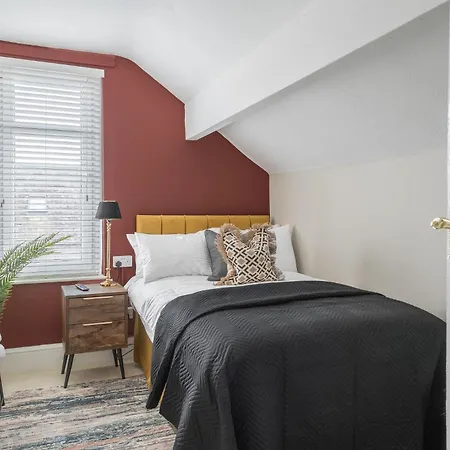 The Gold Vein, Luxury 4br King Bed Holiday home