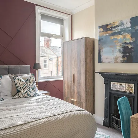 The Gold Vein, Luxury 4br King Bed Holiday home Barrow-in-Furness